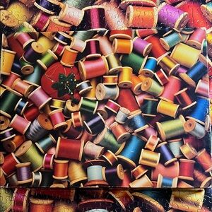 🧩 500 piece Springbok “Sew What?” Colorful, tightly fitting pieces. Complete.